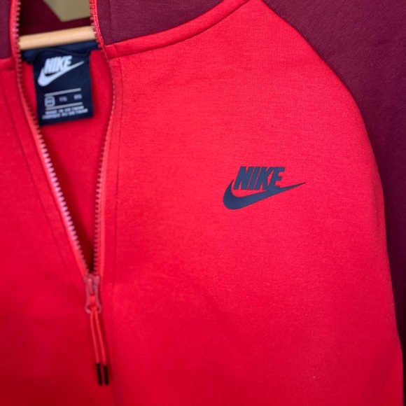 Nike Zip-Up Sweatshirt - Picture 5 of 7
